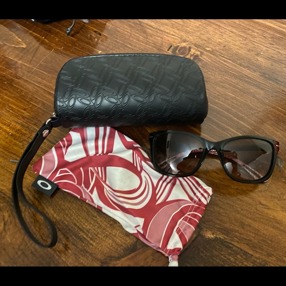 Oakley Sunglasses- Breast Cancer Awareness